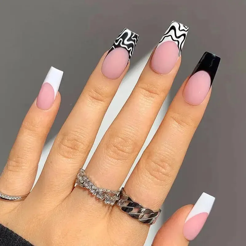 24Pcs Seamless Removable Artificial Press On Nail Art Detachable Fashion False Nails With Designs French Black Edge Fake Nails