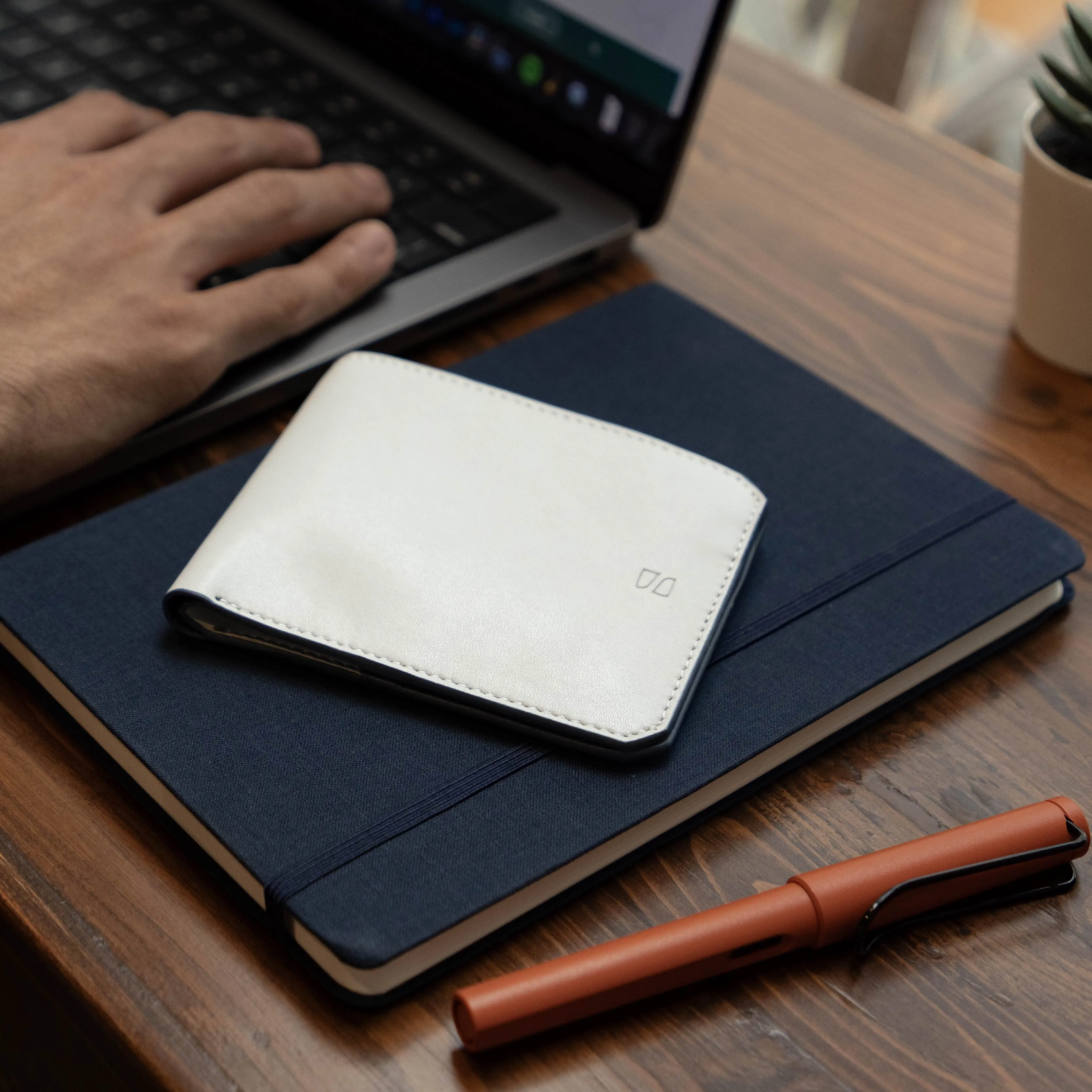 Abundance | Minimalist Wallet - Grey