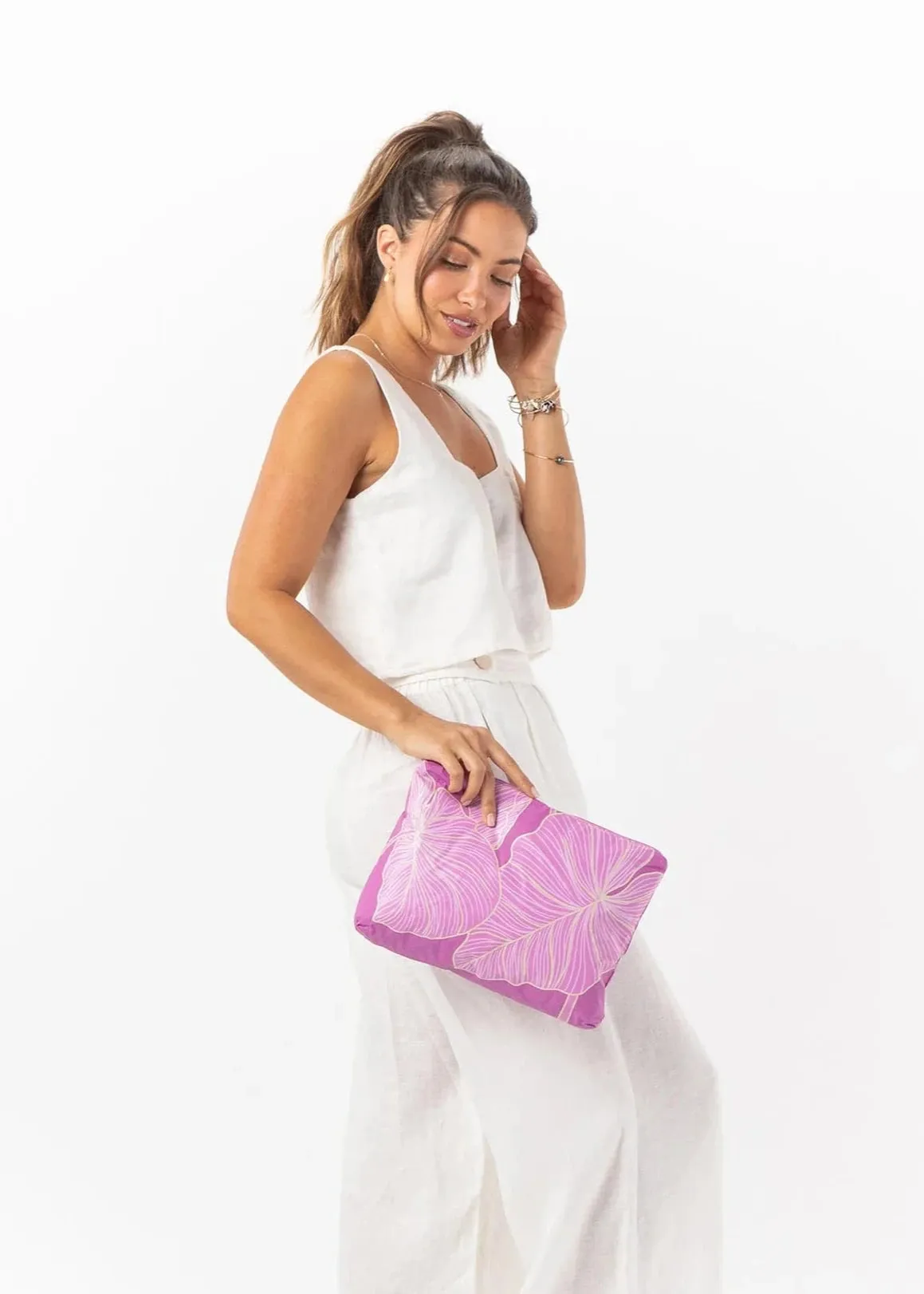Aloha Mid Pouch Launui
