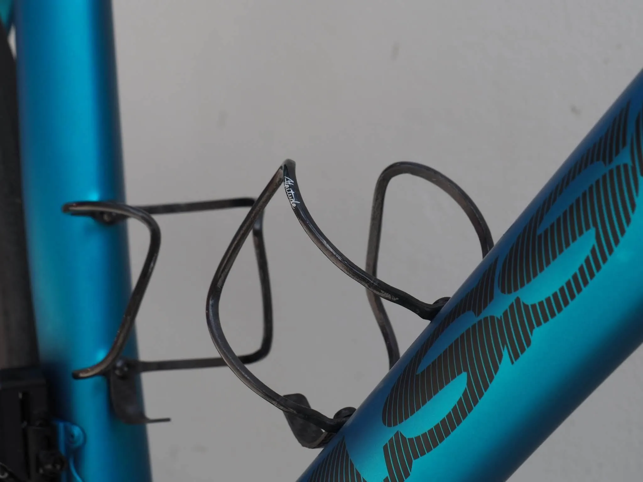 ALPITUDE SUPERLEGGERO ROADBIKE CARBON BOTTLE CAGE