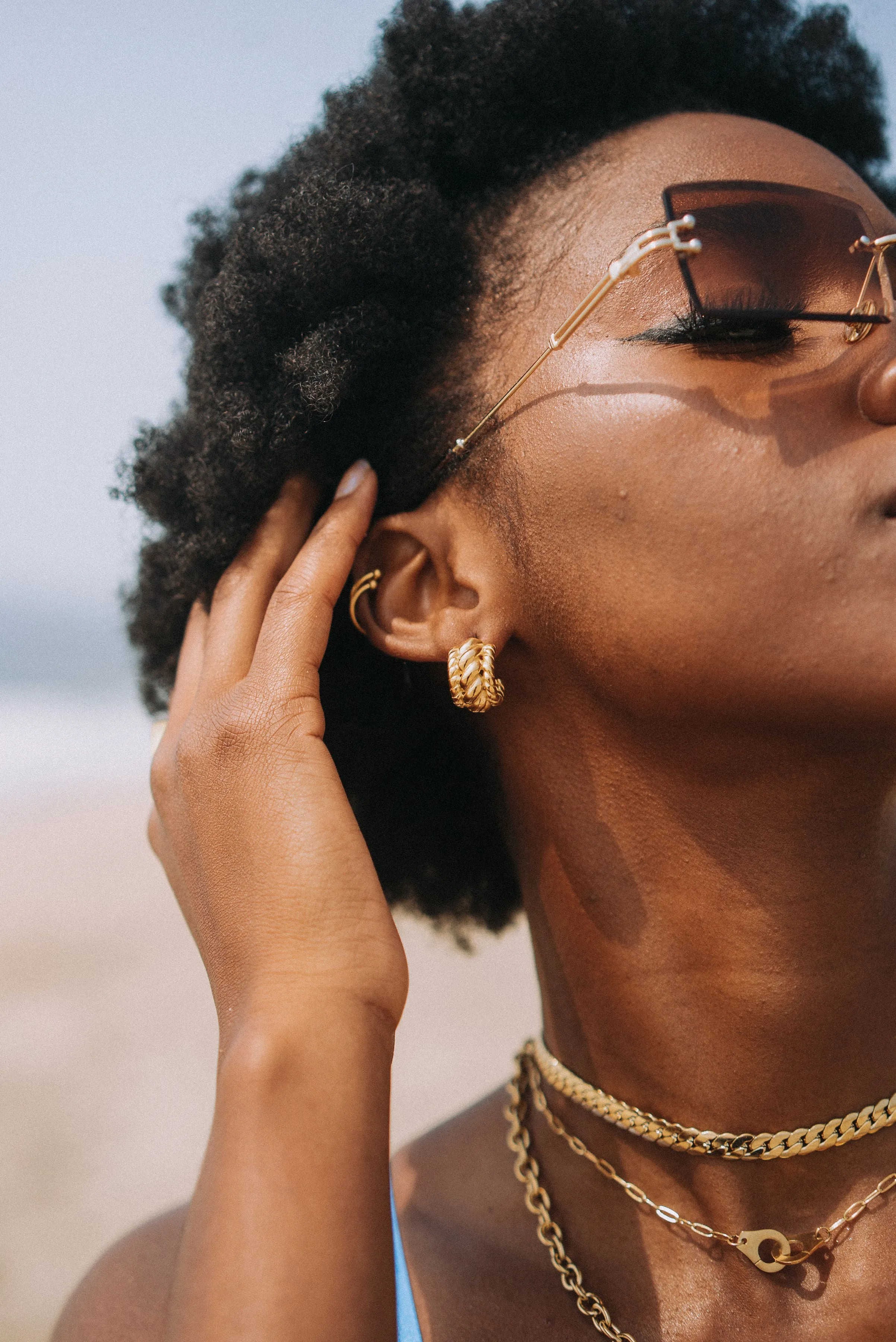 CAPRI HOOP EARRINGS