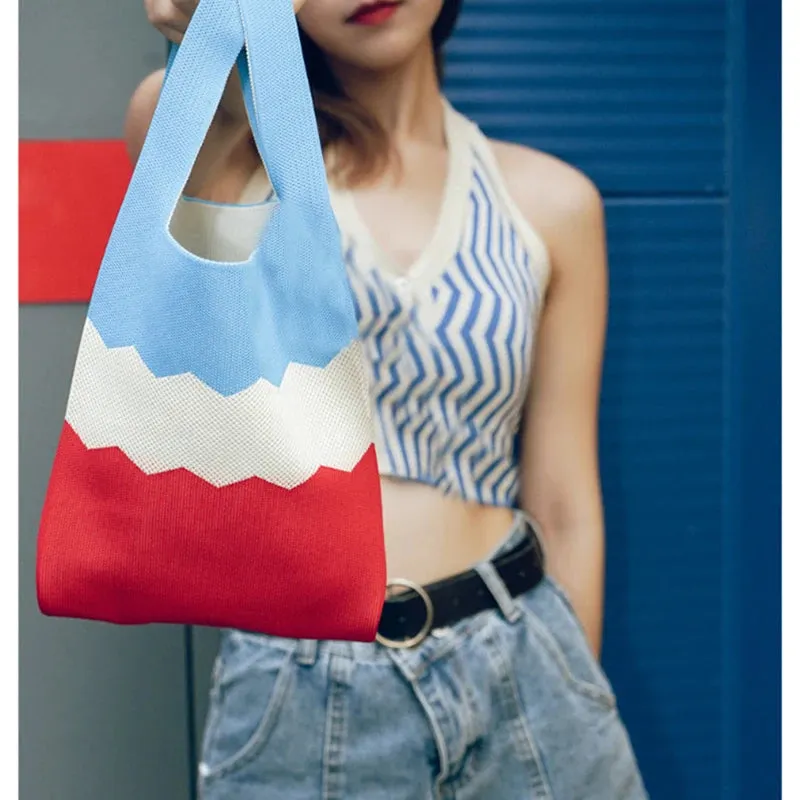 Charming Knitted Beach Bag 🏖️✨ - Trendy Tote with Woven Wrist Pouch 👜💖