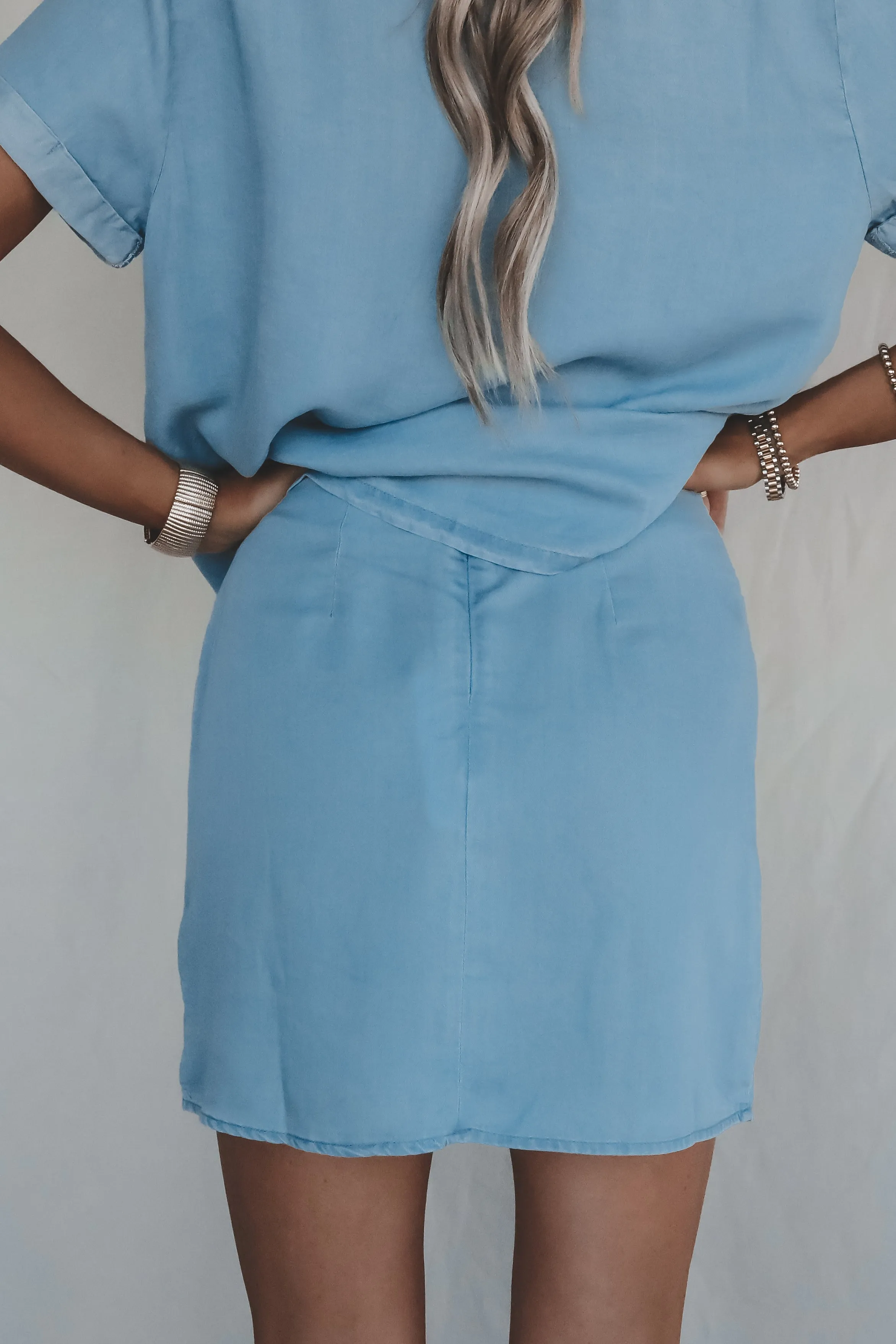 DEAL SADIE & SAGE Soft Breeze Chambray Skirt