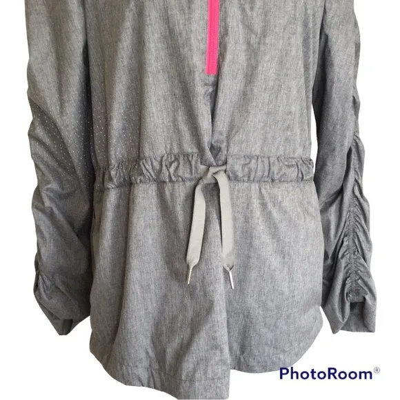 Fabletics Danielle 1/2 Zip Pullover Jacket Water Resistant New Without Tags M