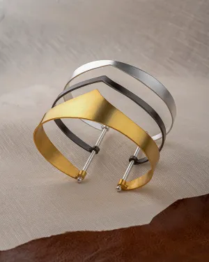 Fashion Jewellery-24K Gold/Silver/ Ruthenium on Brass-Bracelet Parakram Kada-Gold/Silver/ Black-R2024-07B-HD-Fashion Edit Rumri Jewellery
