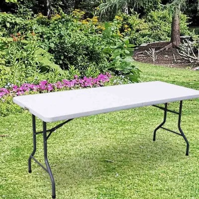 Folding table - 6 feet