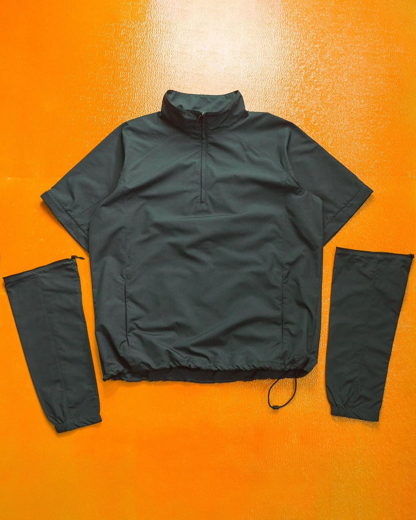 Golf Detachable Sleeve / Convertible Black Tonal Track Top (~M~)