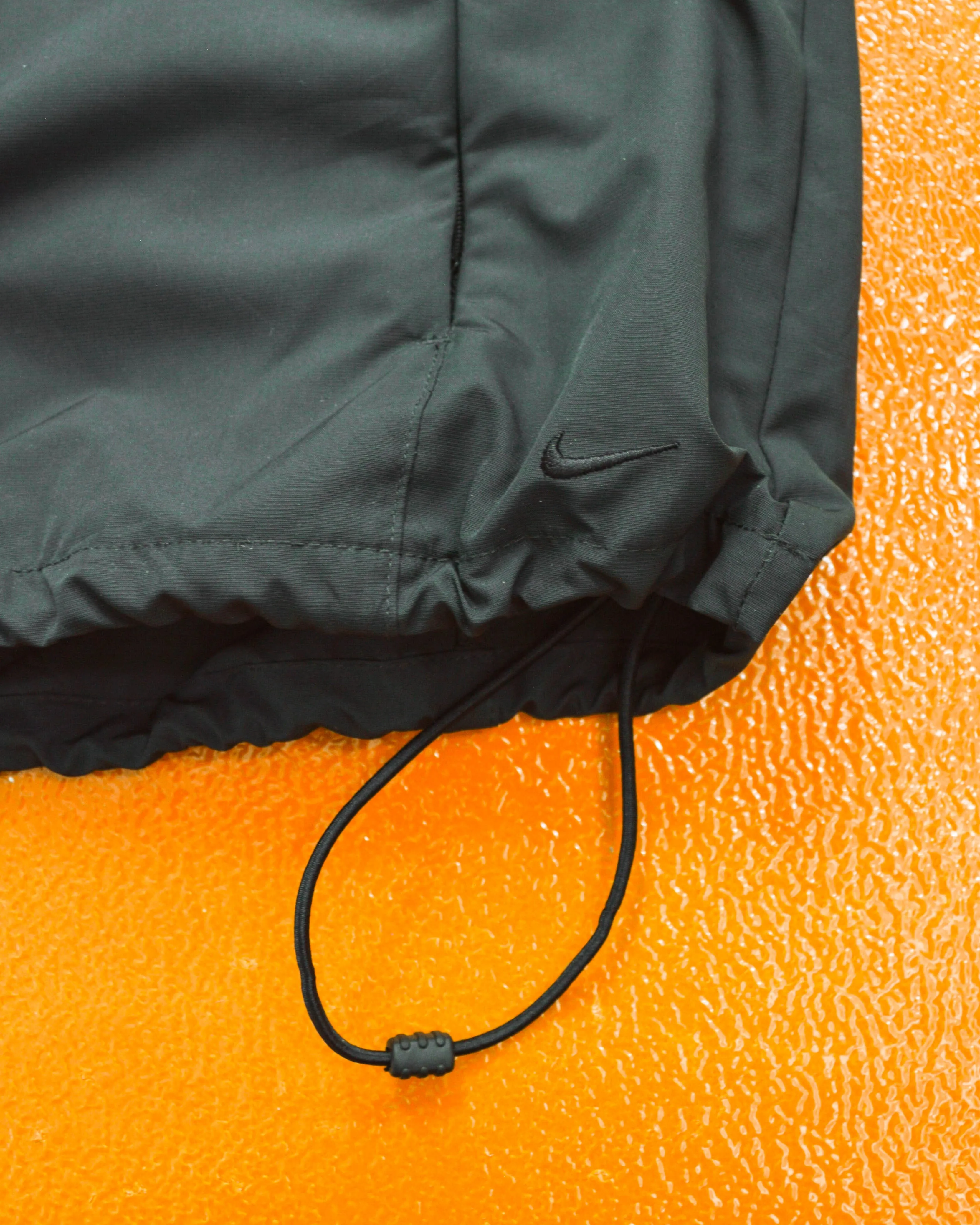 Golf Detachable Sleeve / Convertible Black Tonal Track Top (~M~)