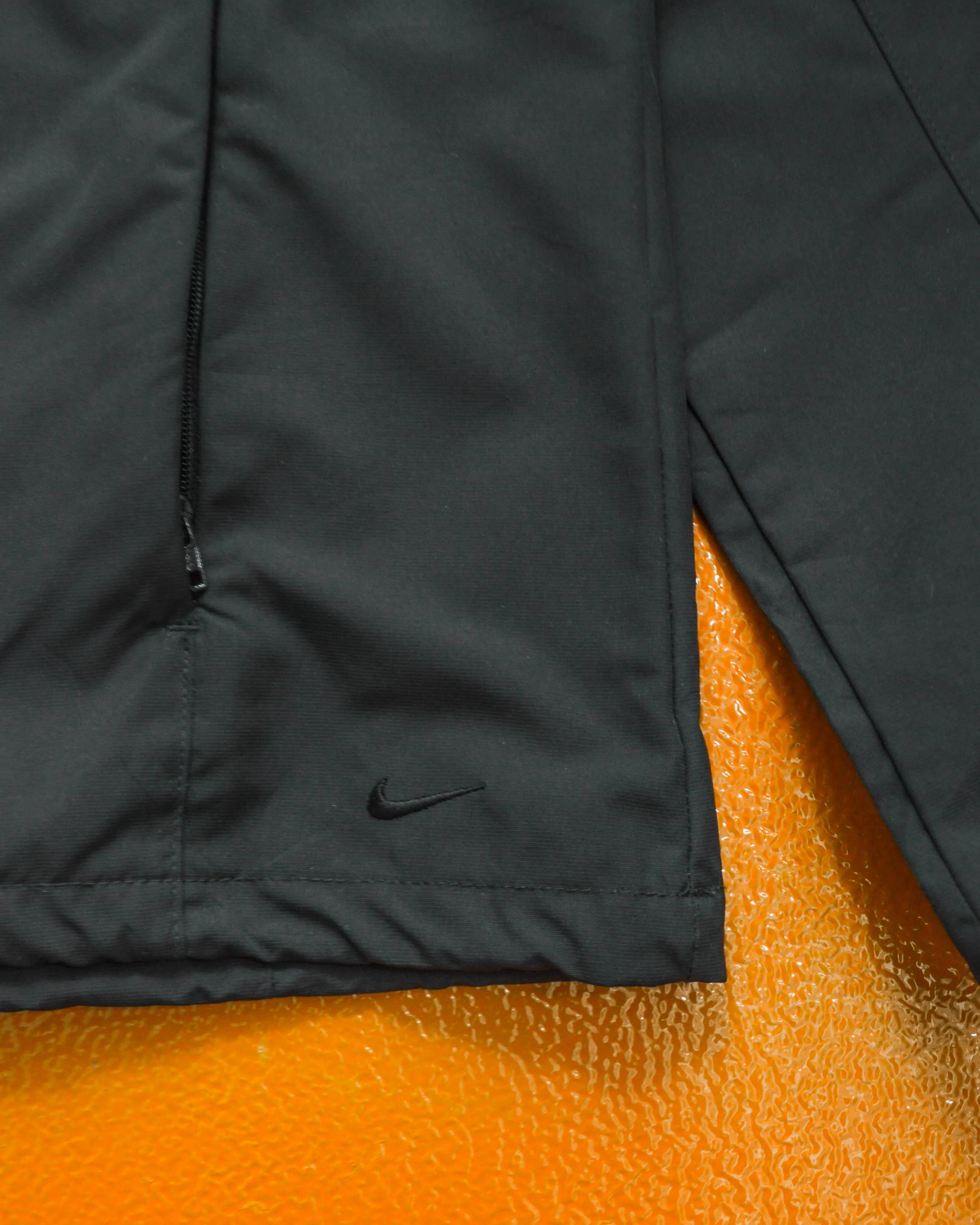 Golf Detachable Sleeve / Convertible Black Tonal Track Top (~M~)