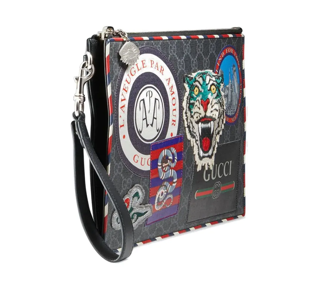 Gucci GG Supreme Night Courrier Pouch in Gray