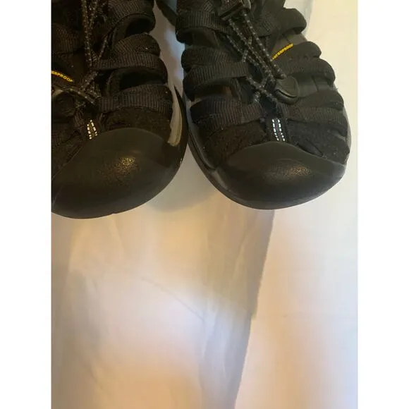 Keen Men's Black Size 10 Water/Hiking Shoe/Sandal Closed Toe