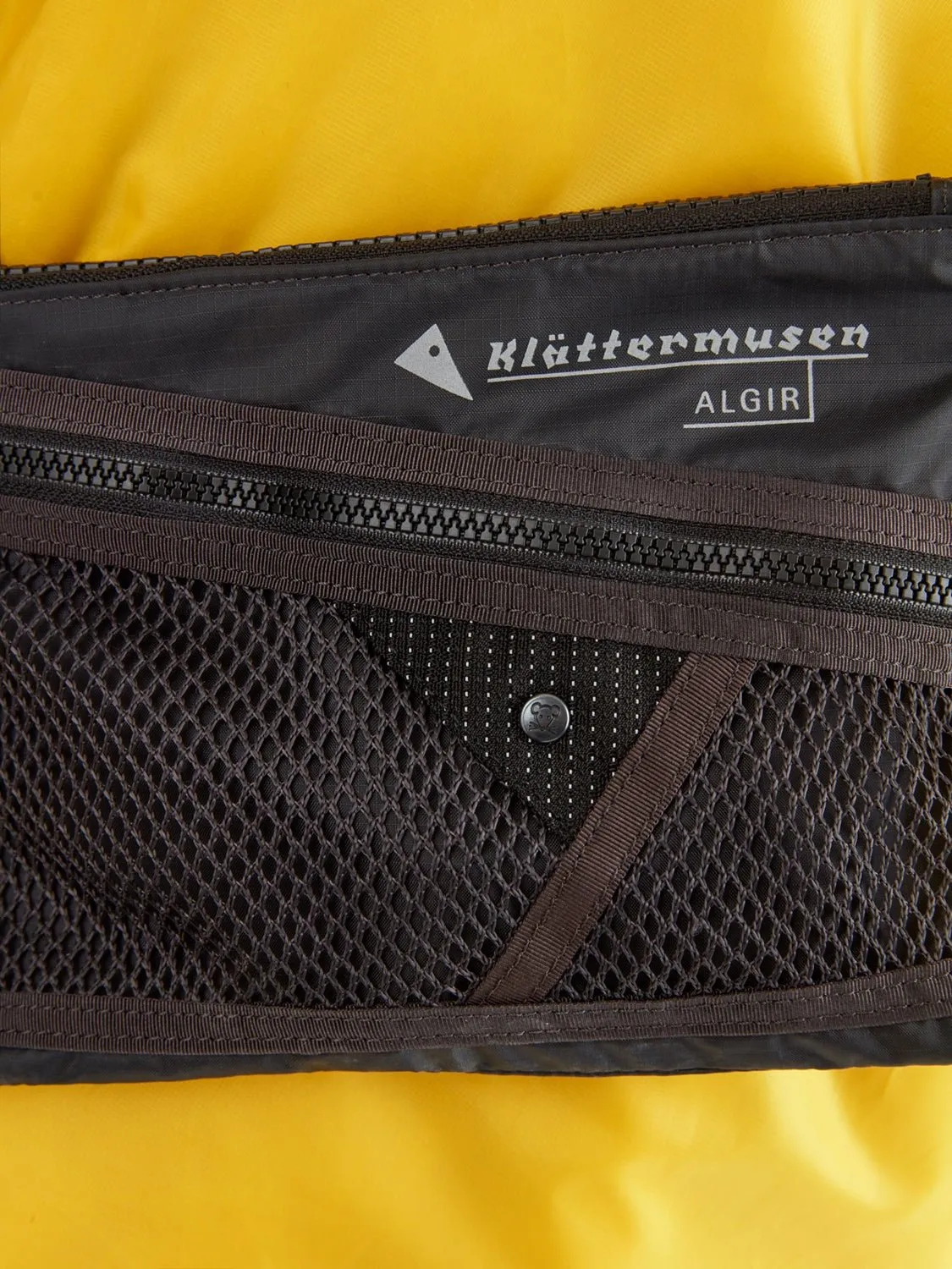 Klättermusen: Algir Accessory Bag Small - Chaya Sand