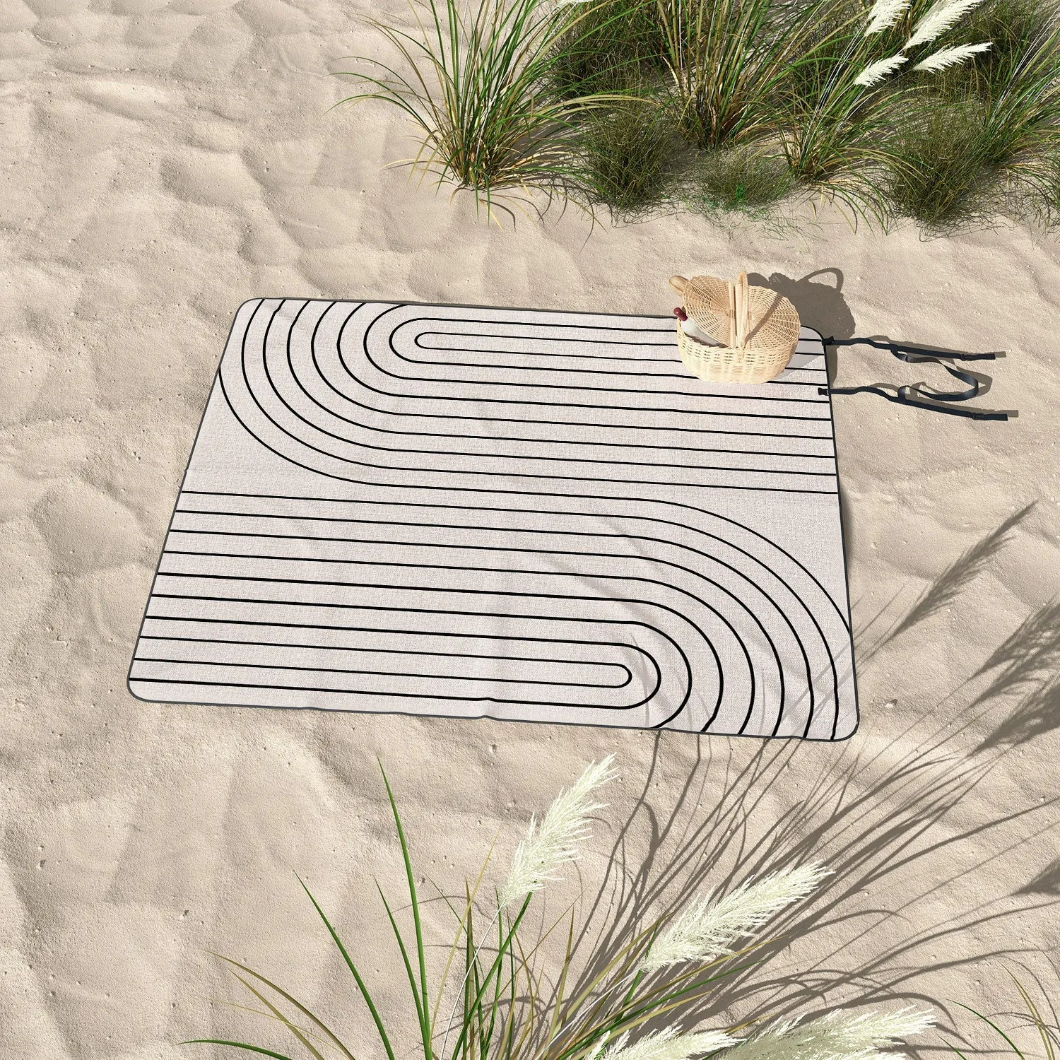 Minimal Line Curvature White Picnic Blanket