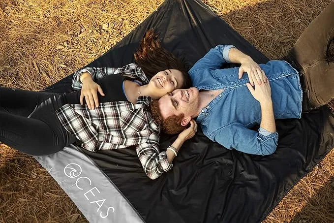 Oceas Outdoor Pocket Blanket - Ideal Sand Proof and Waterproof Picnic Blanket for Beach, Hiking, and Festival Use - Foldable and Compact Mat Easily Fits Into Small Portable Bag