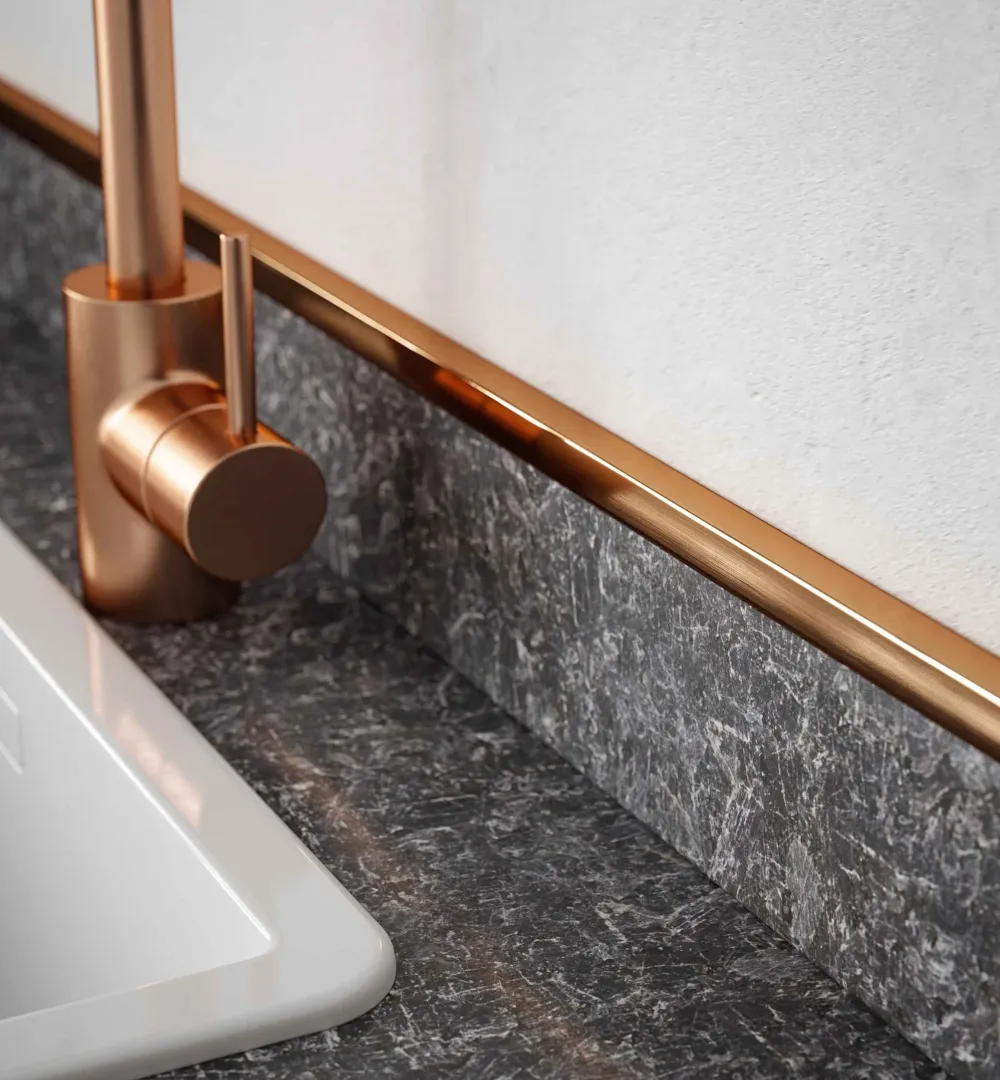 RUK Aluminium Equal Sided Angle 2500mm - Rose Gold