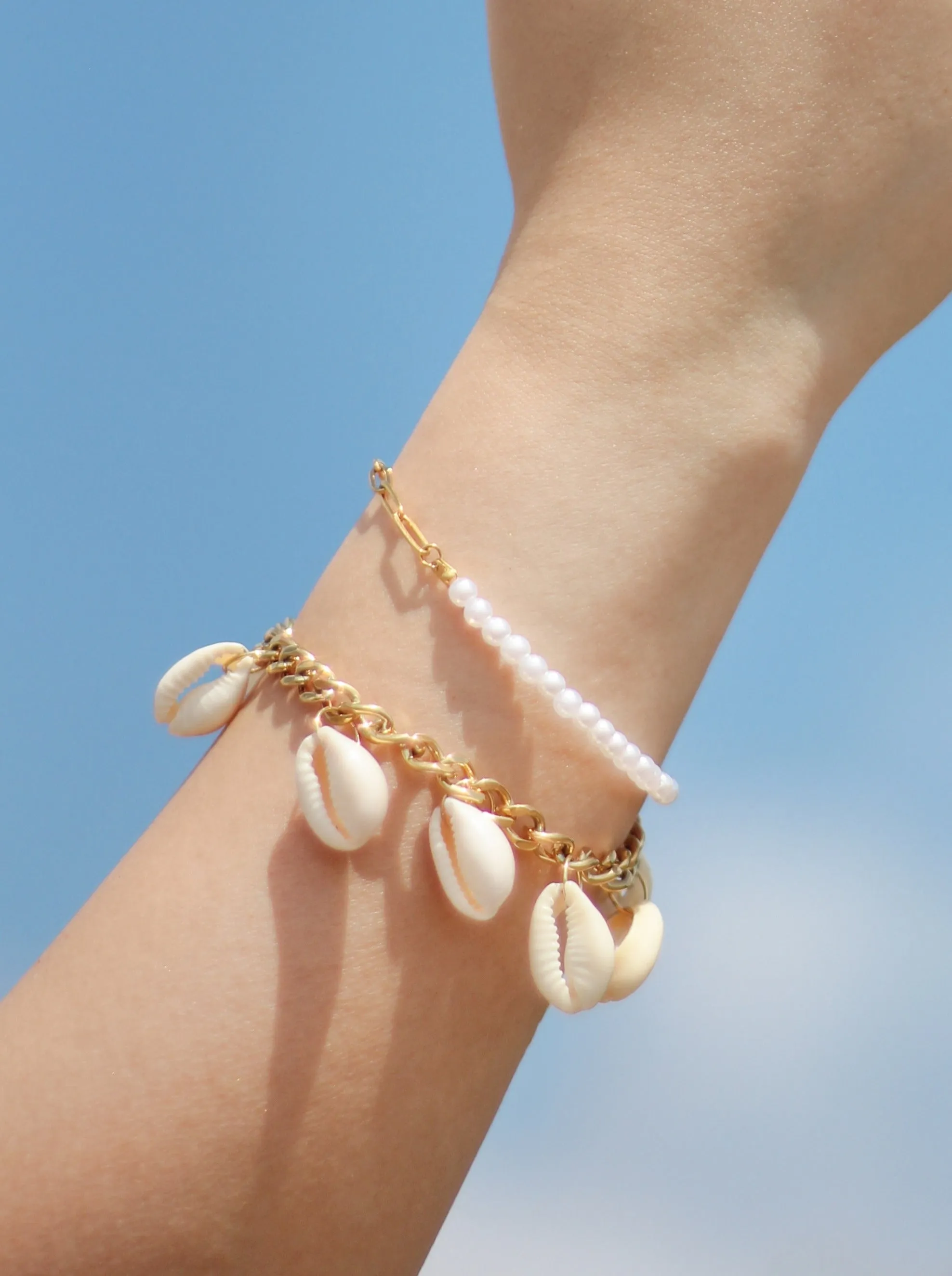 Tulum Puka Shell Bracelet