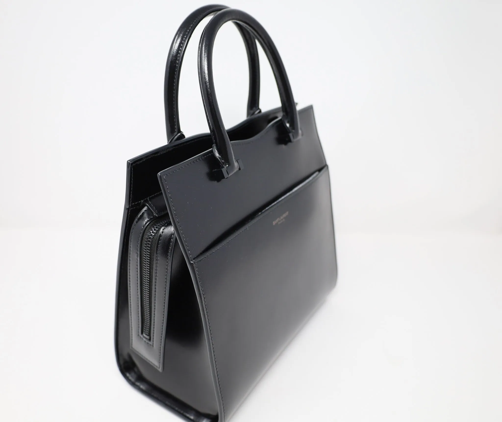 Yves Saint Laurent Medium Uptown tote In Shiny Smooth Leather